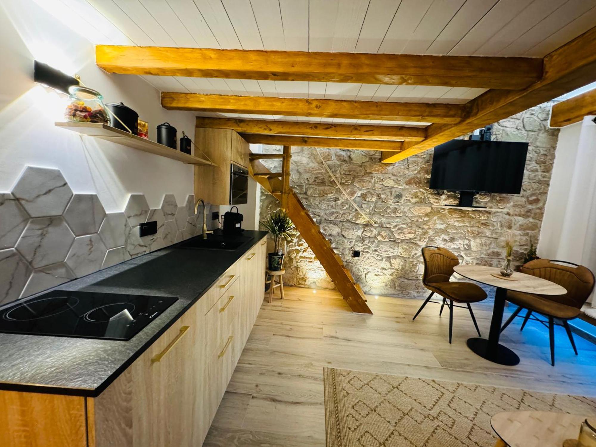 & Apartment
